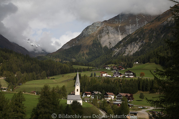 Kals am Groglockner Berge Ferienort Alpenlandschaft Foto Kirche Bauernhfe Urlaub Naturidyll Bild