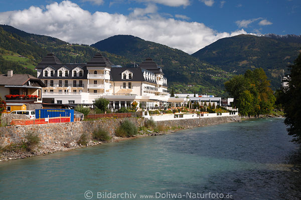 Residenz am Iselufer Grandhotel Lienz Unterkunft schne Lage am Flusswasser in Bergpanorama