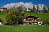 006090_Hofreith in Going am Wilden Kaiser Tirol Bergdorf grne Idylle in Bergpanorama Bilder