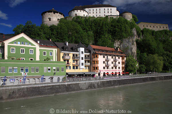 Kufstein Innufer Foto Gasthuser am Flu Wasser unter Burg Festung Panorama